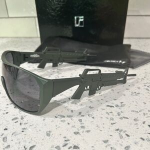 Linda Farrow Projects X Jeremy Scott Machine Gun Sunglasses unisex Rare Green